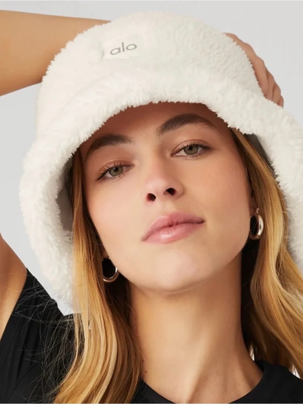 ALO YOGA Foxy Sherpa Bucket Hat Ivory S/M